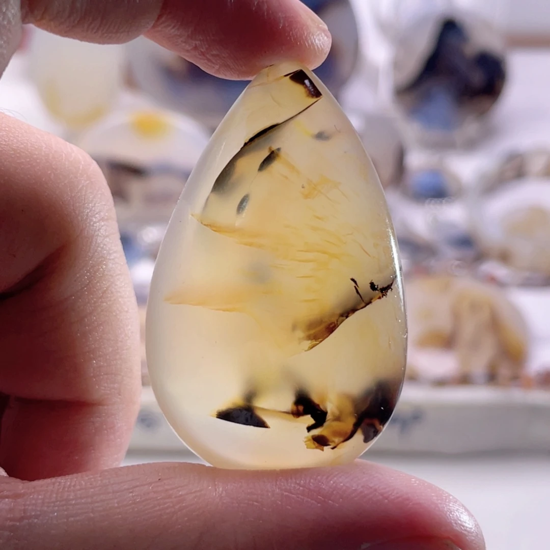 玛瑙/玉髓未镶嵌珠宝奇石