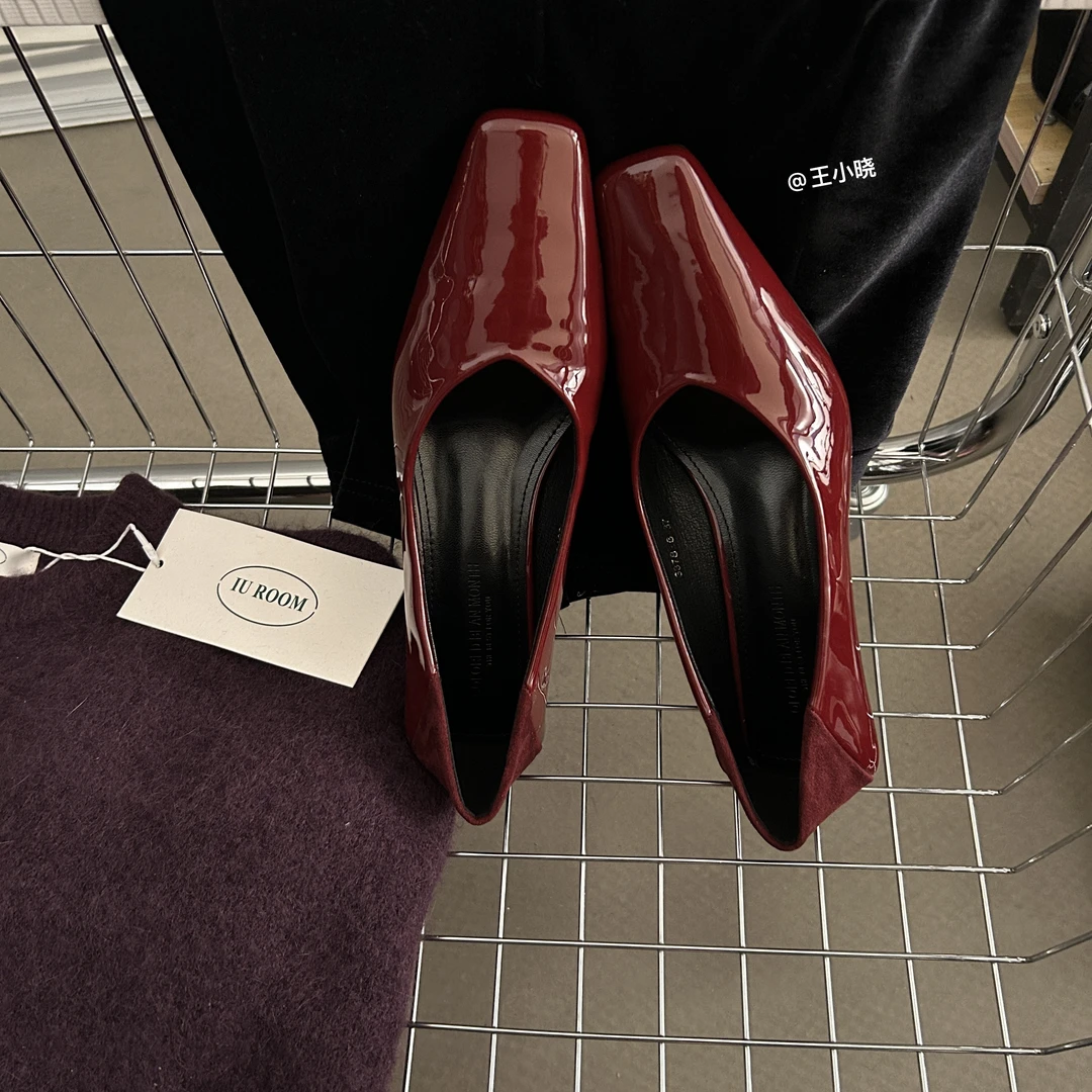 2025秋季新款漆皮方头细跟中跟单鞋浅口女鞋气质通勤工作高跟鞋女
