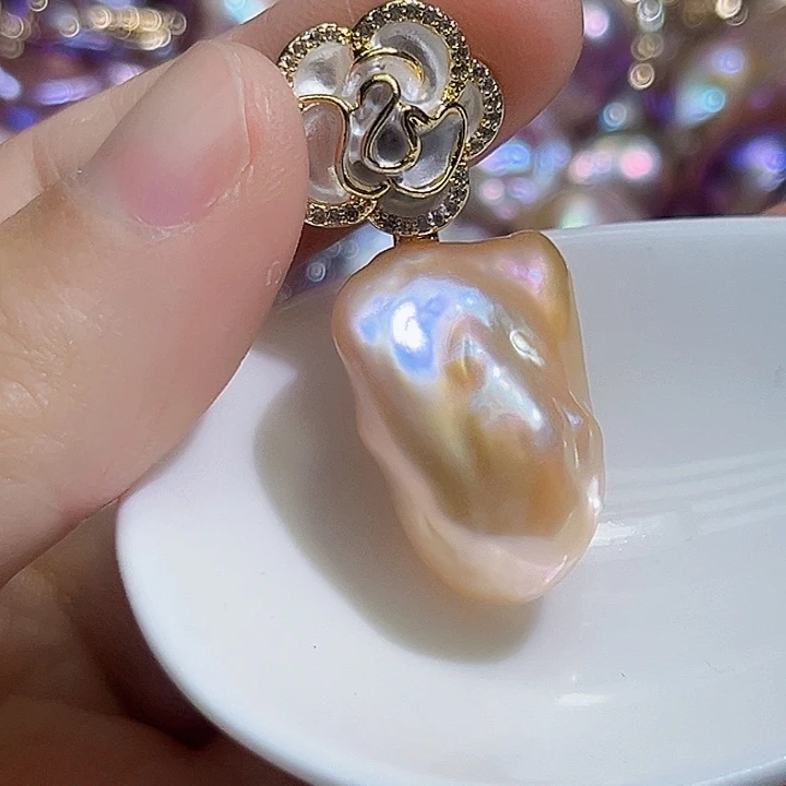 颈饰未镶嵌淡水珍珠