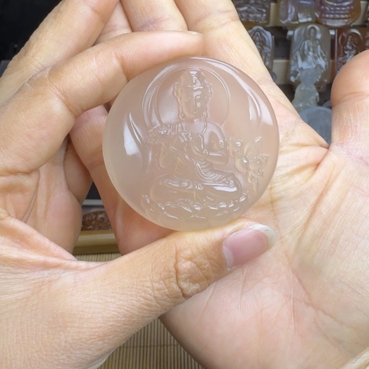 东***顺玛瑙/玉髓未镶嵌颈饰