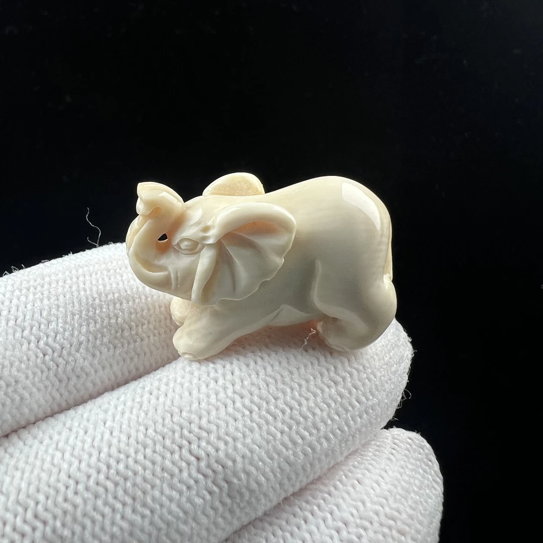 P9863天然猛犸牙 小象雕刻件12x28x17mm支持鉴定 假一罚四