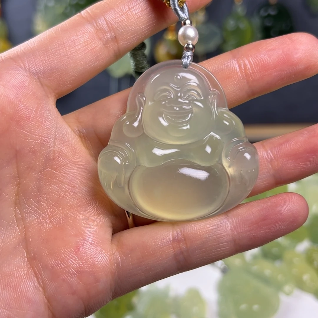我***实蛇纹石玉未镶嵌颈饰