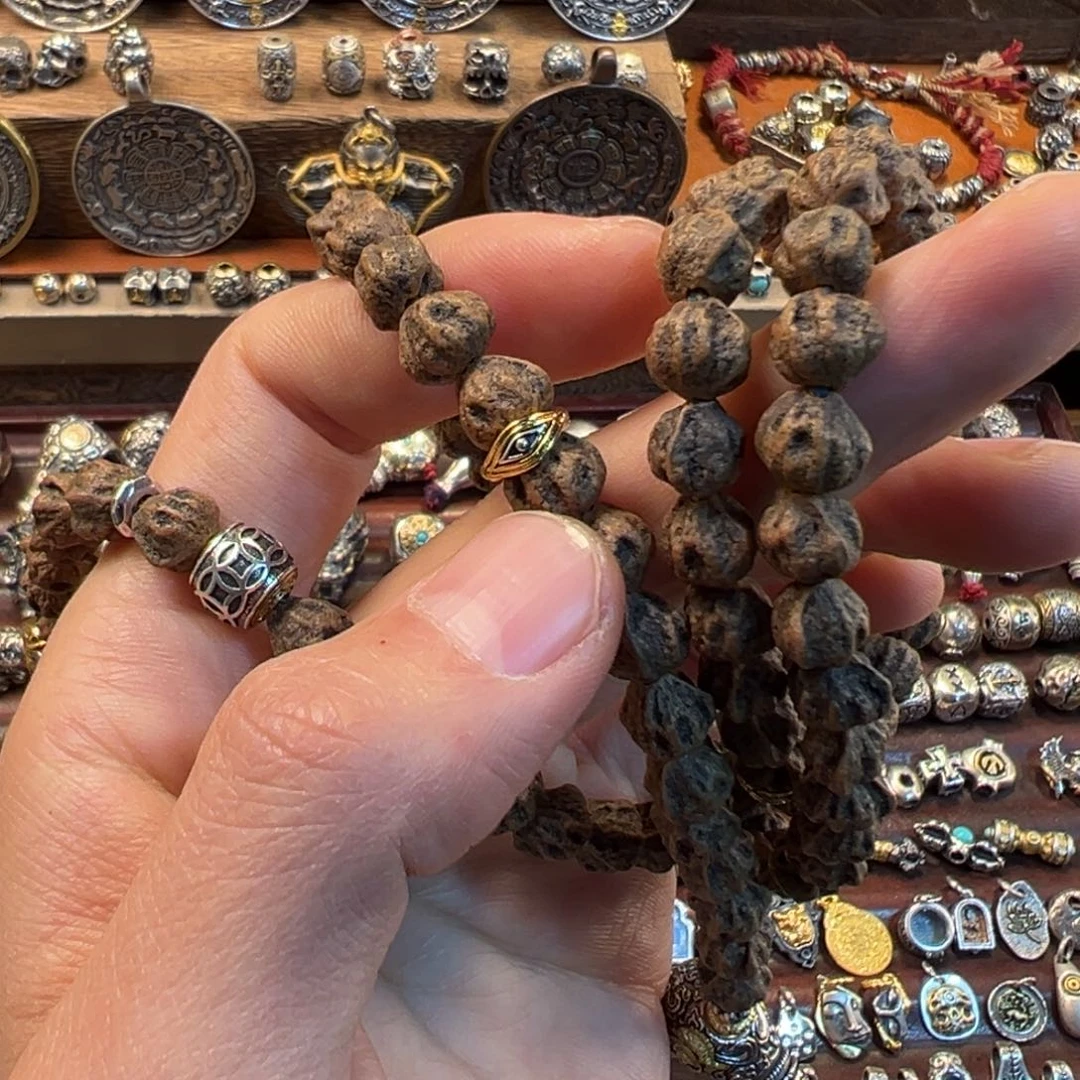 足银搭配示范白色