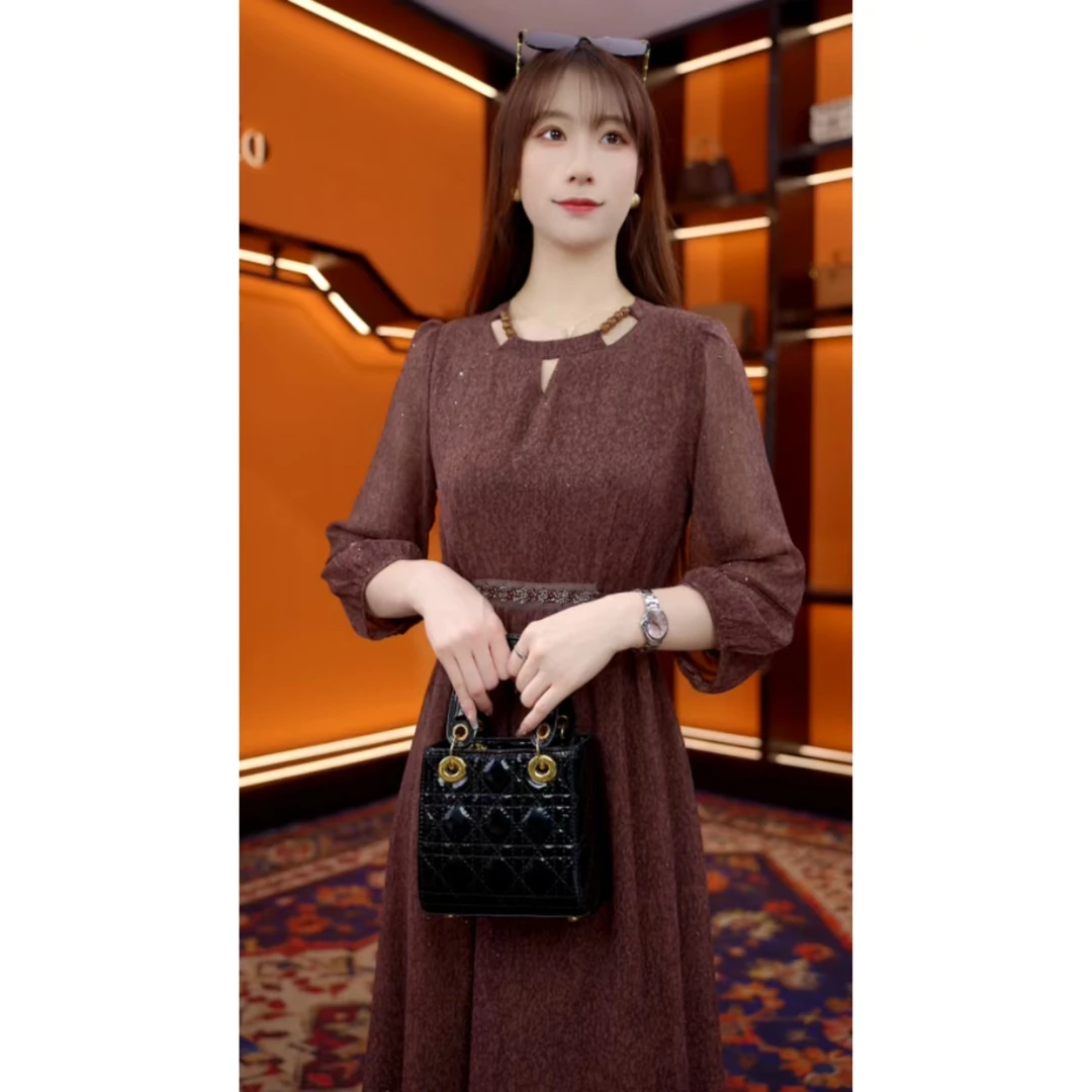 棕韵雅逸-2025新款高端连衣裙高贵显瘦夏季妈妈装法式中长款-梦梦