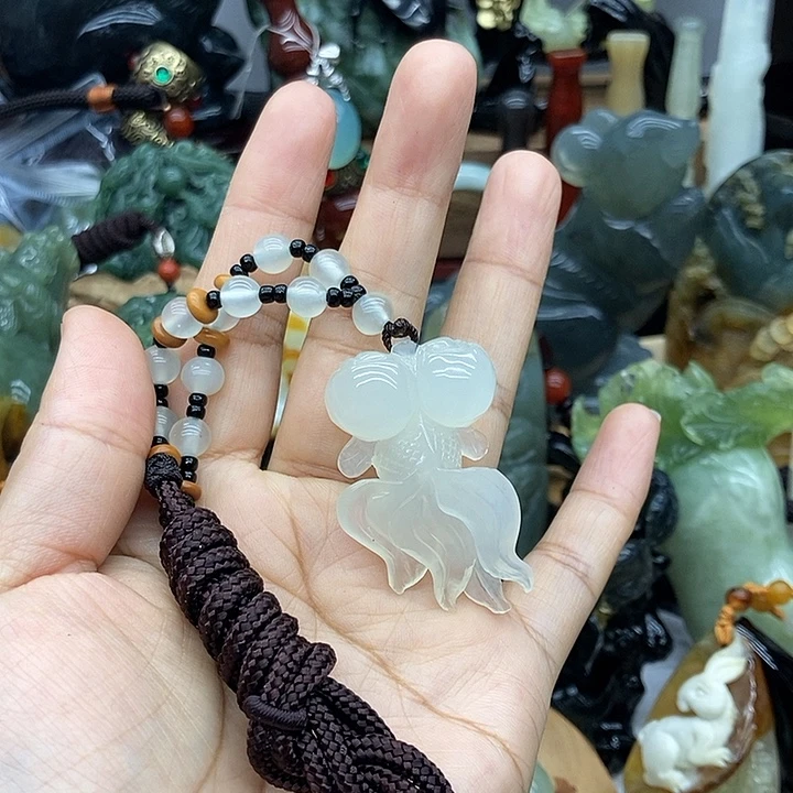 岫玉未镶嵌吊坠挂件