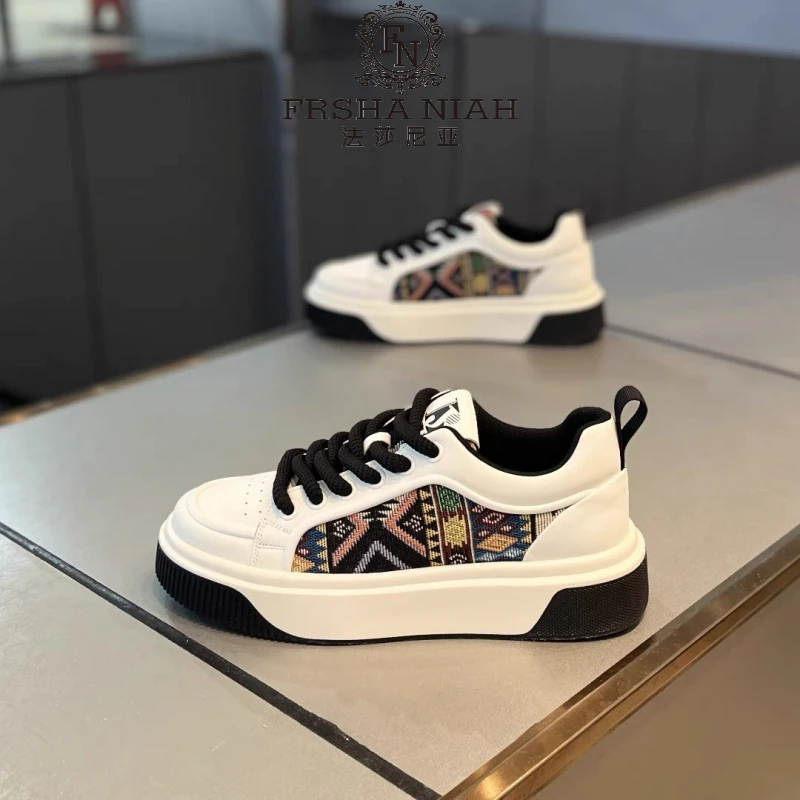 法莎尼亚男士轻奢皮布拼接刺绣厚底增高舒适轻便休闲男鞋老爹鞋