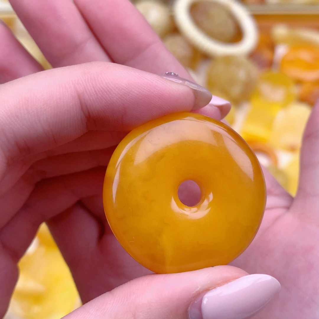 琥珀未镶嵌珠宝奇石