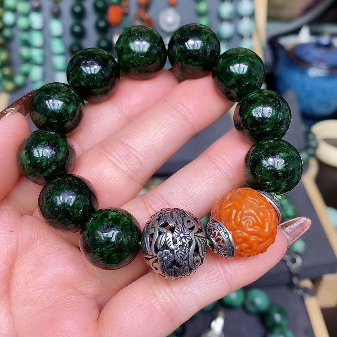 翡翠手链未镶嵌爱***喷漂亮美眉