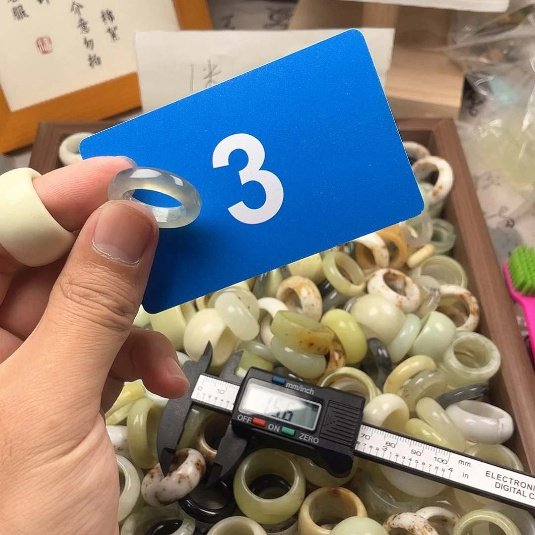 蛇纹石玉合金颈饰