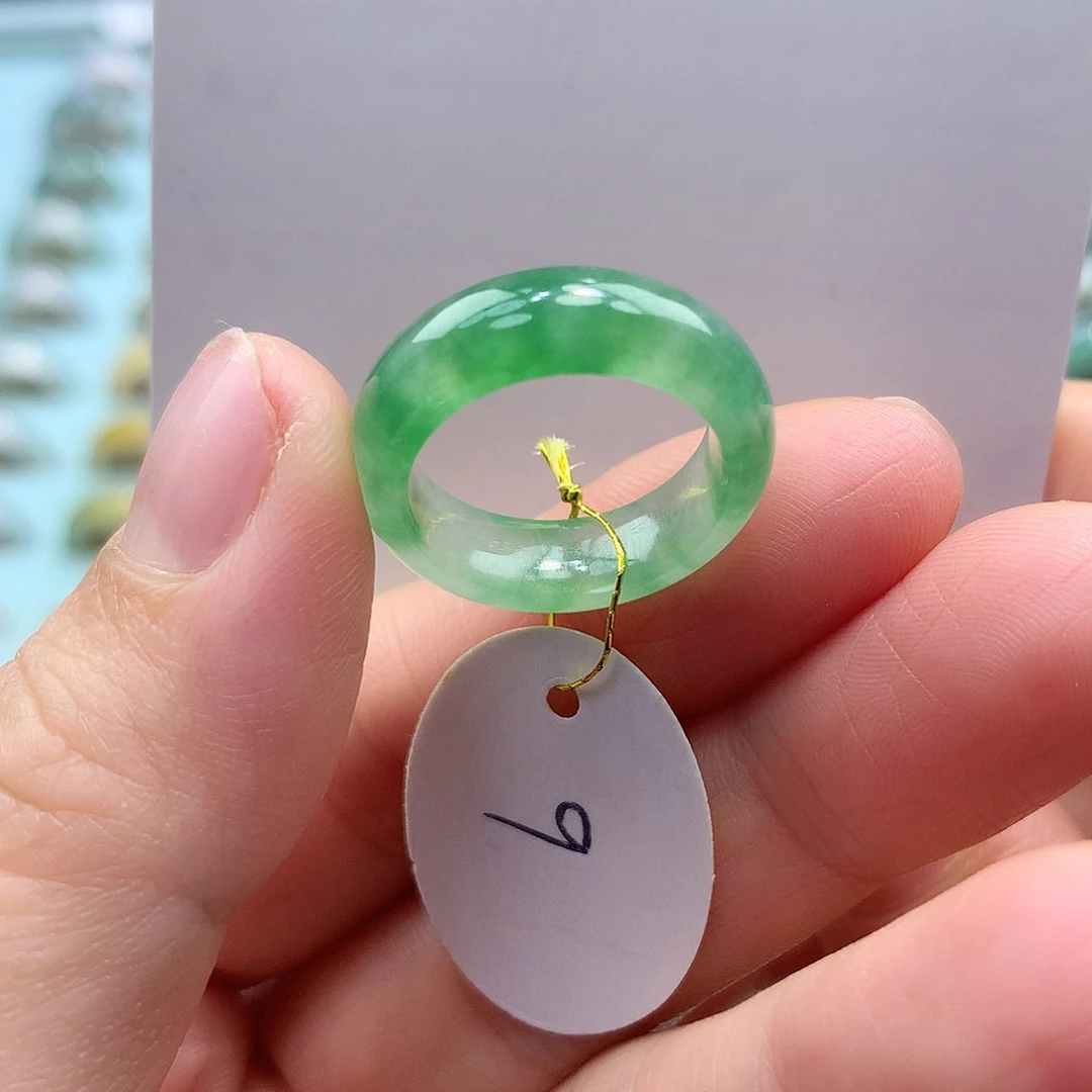 未镶嵌戒指翡翠9圈