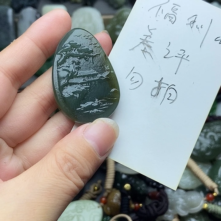 和田玉未镶嵌颈饰