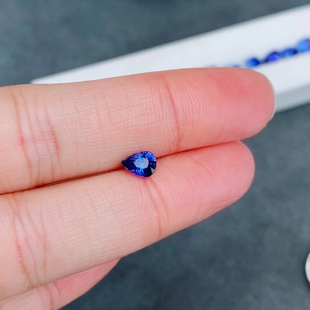 蓝宝石裸石0.73ct裸石