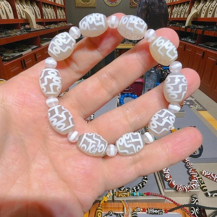 玛瑙/玉髓未镶嵌珠宝奇石