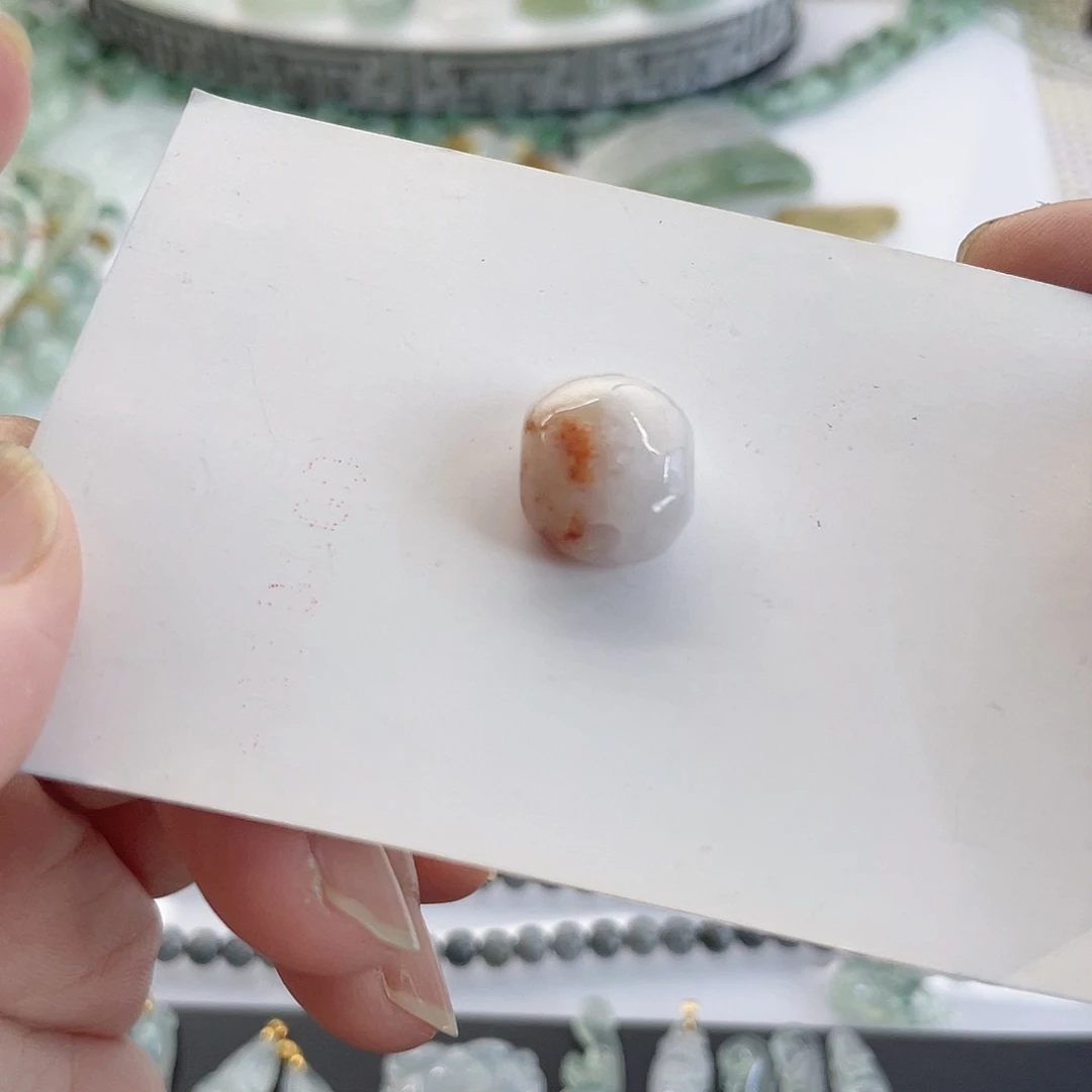 翡翠未镶嵌颈饰珠子