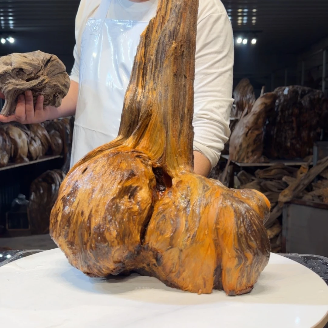 茶***意木王一刀琥珀木摆件B67