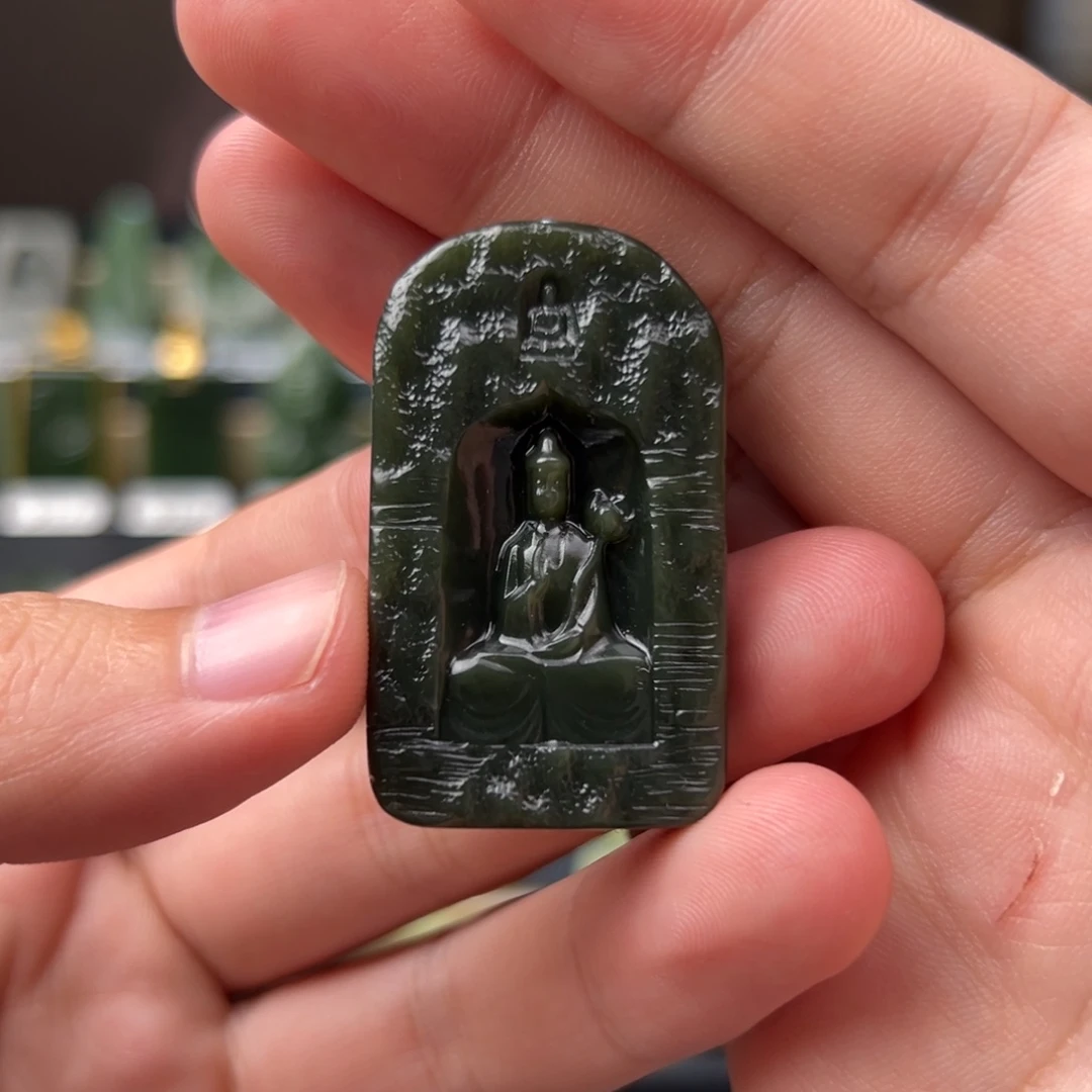 哇***喔和田玉未镶嵌挂件