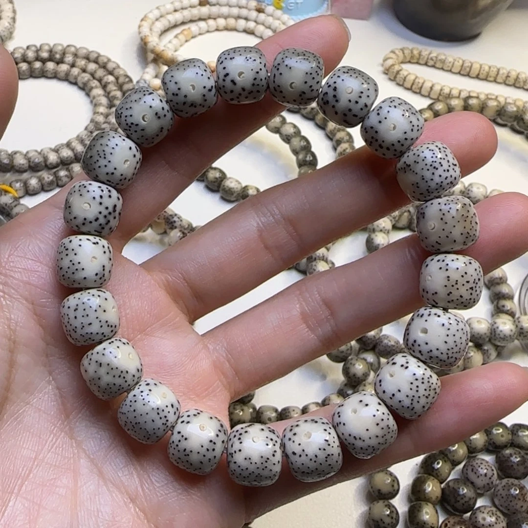 吊坠星月菩提石玉奶奶灰11×10