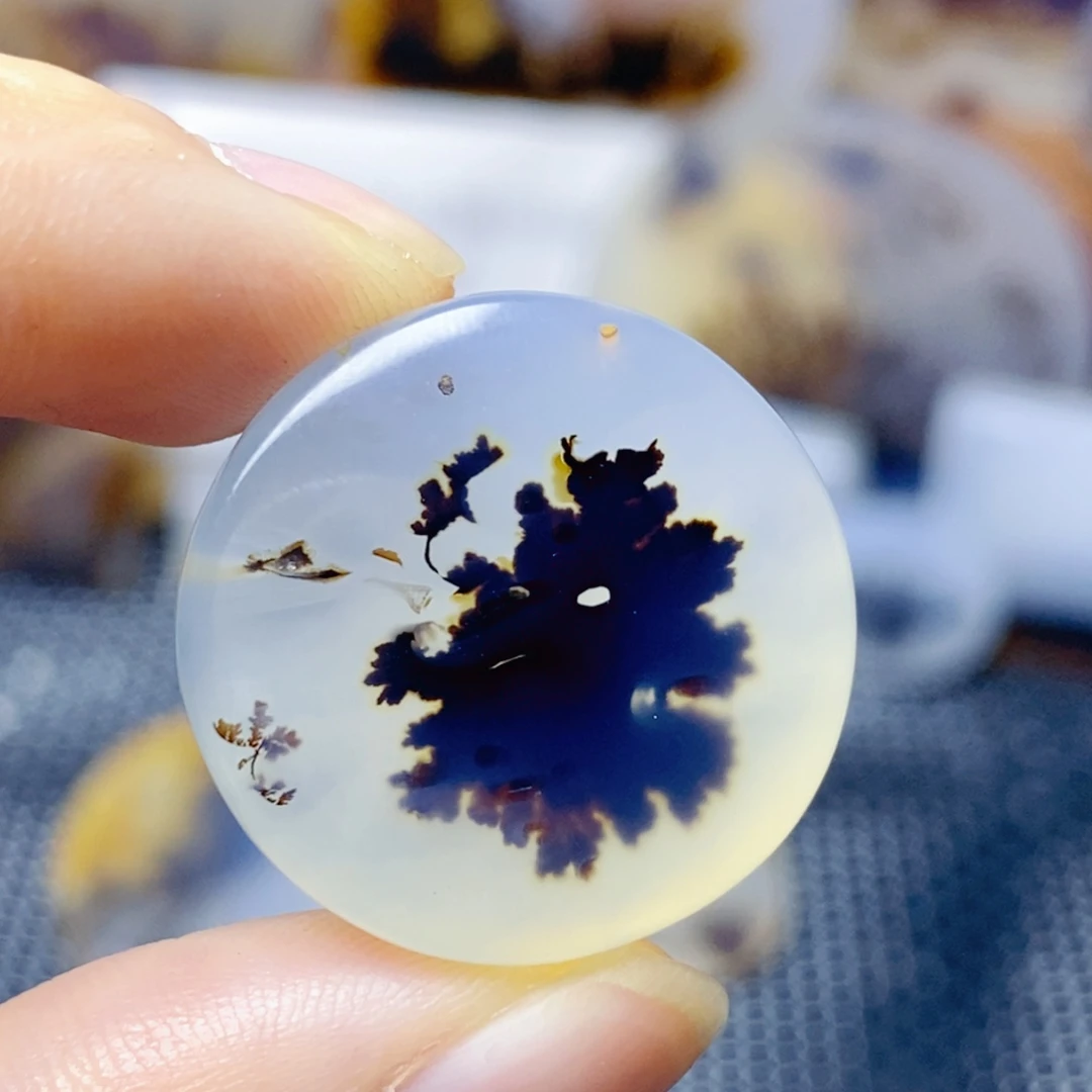 玛瑙/玉髓未镶嵌珠宝奇石