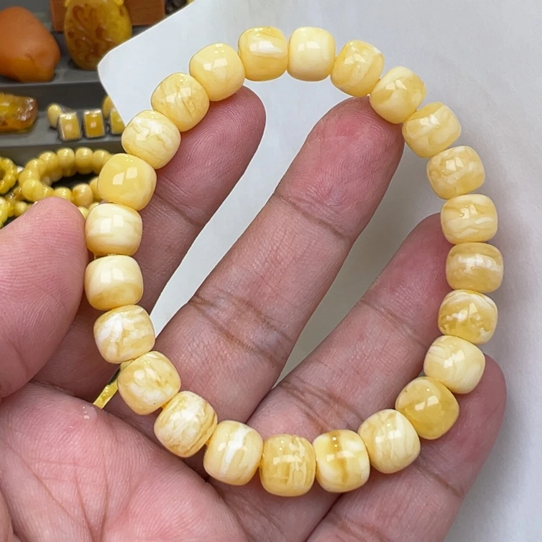 蜜蜡未镶嵌珠宝奇石9加11.35克