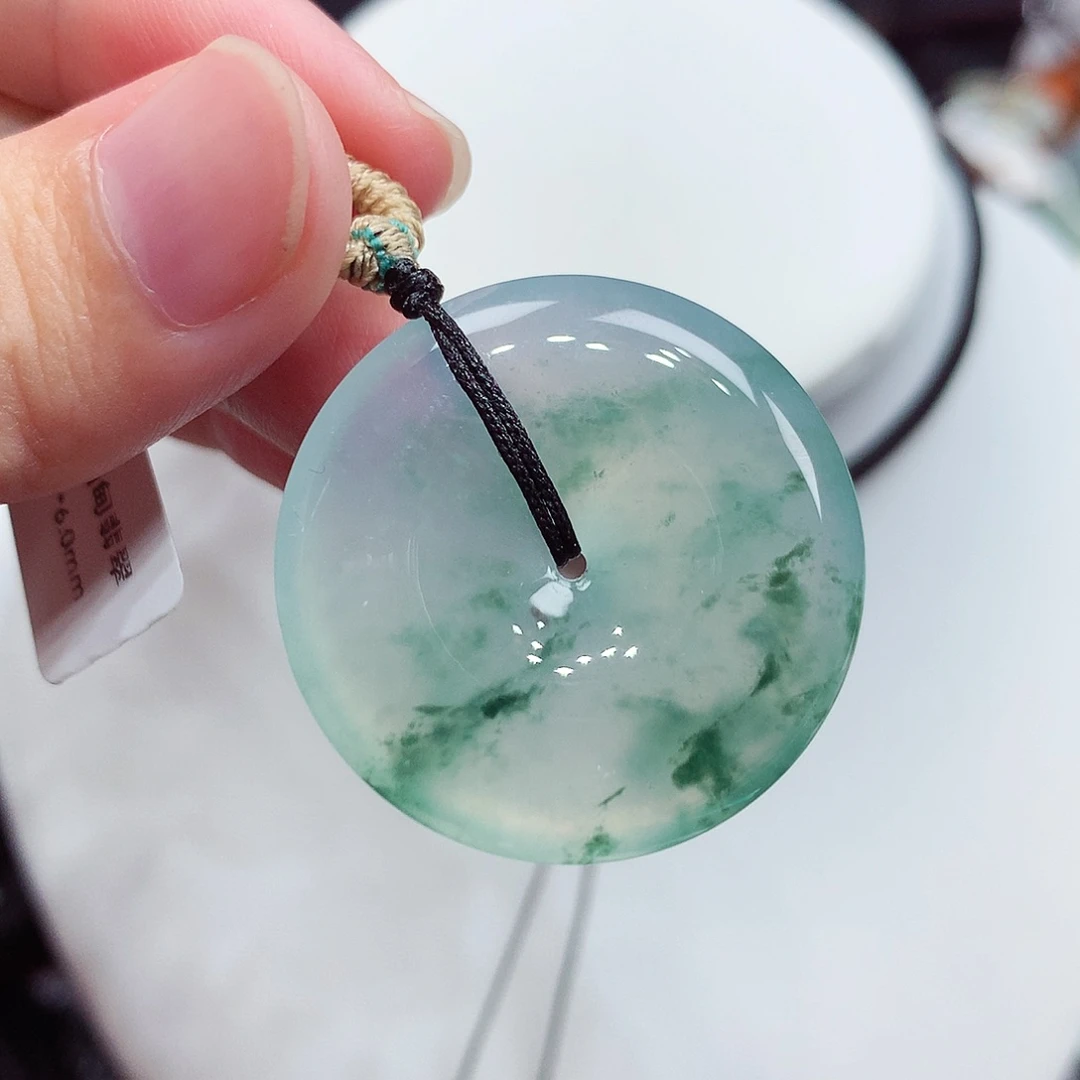 翡翠未镶嵌颈饰编号23，31.1/6