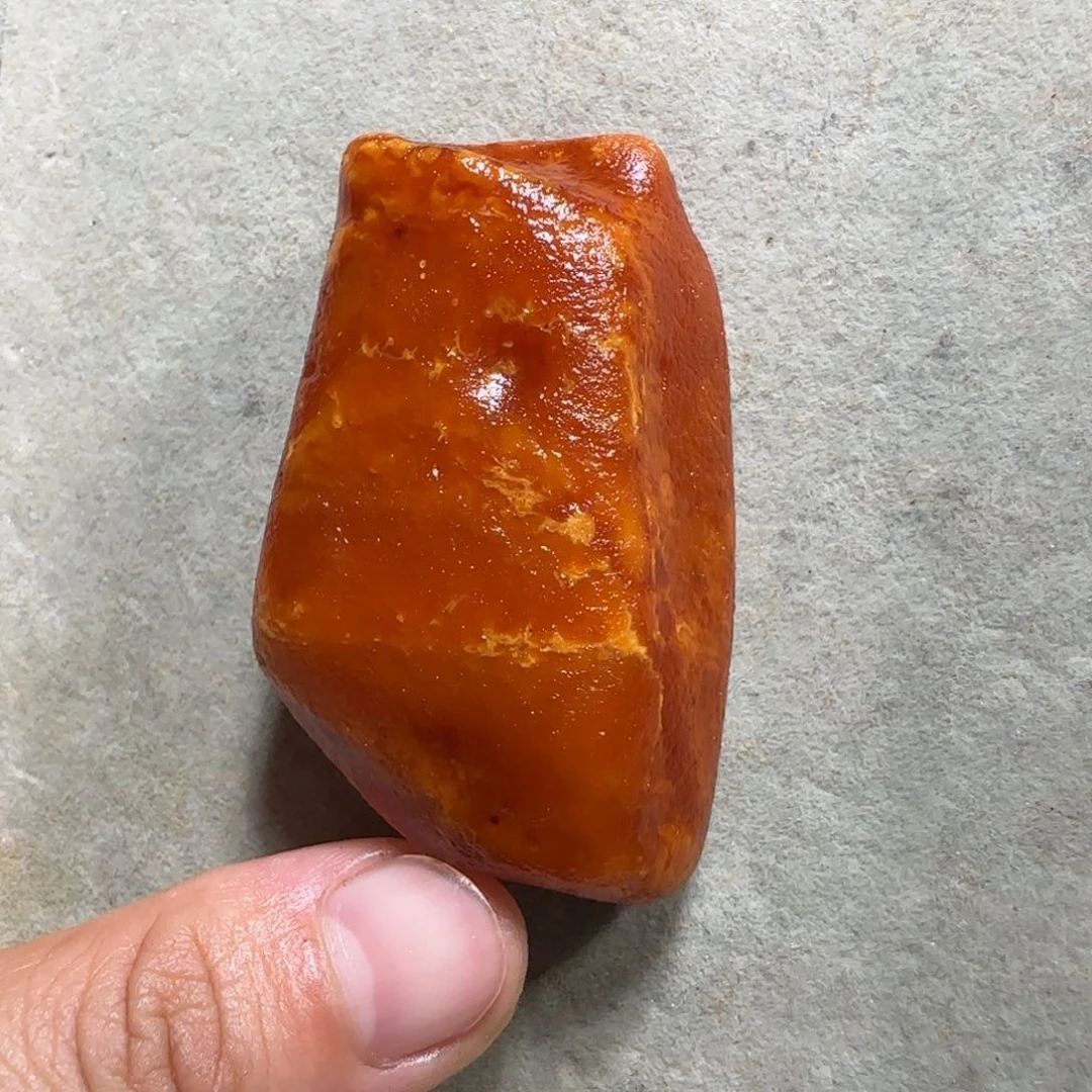 未镶嵌定制琥珀专属定制