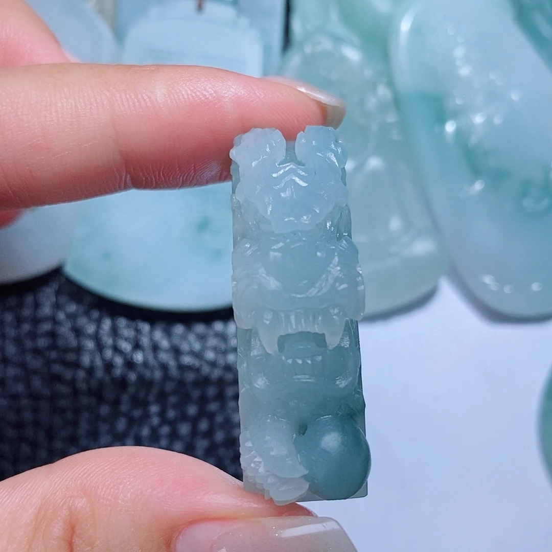 定制翡翠未镶嵌毛货付款后确认抛光
