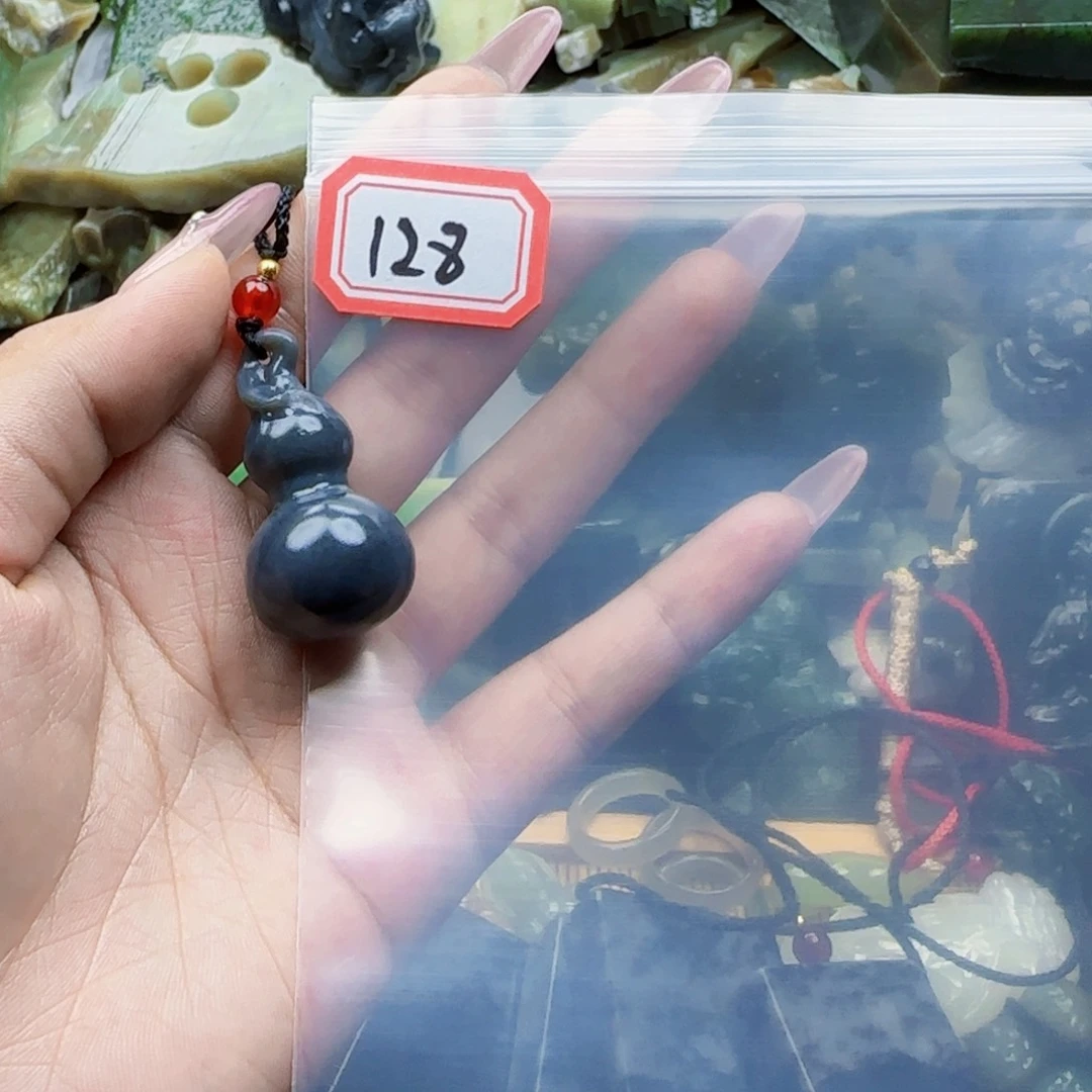 无***见未镶嵌和田玉珠宝半成品