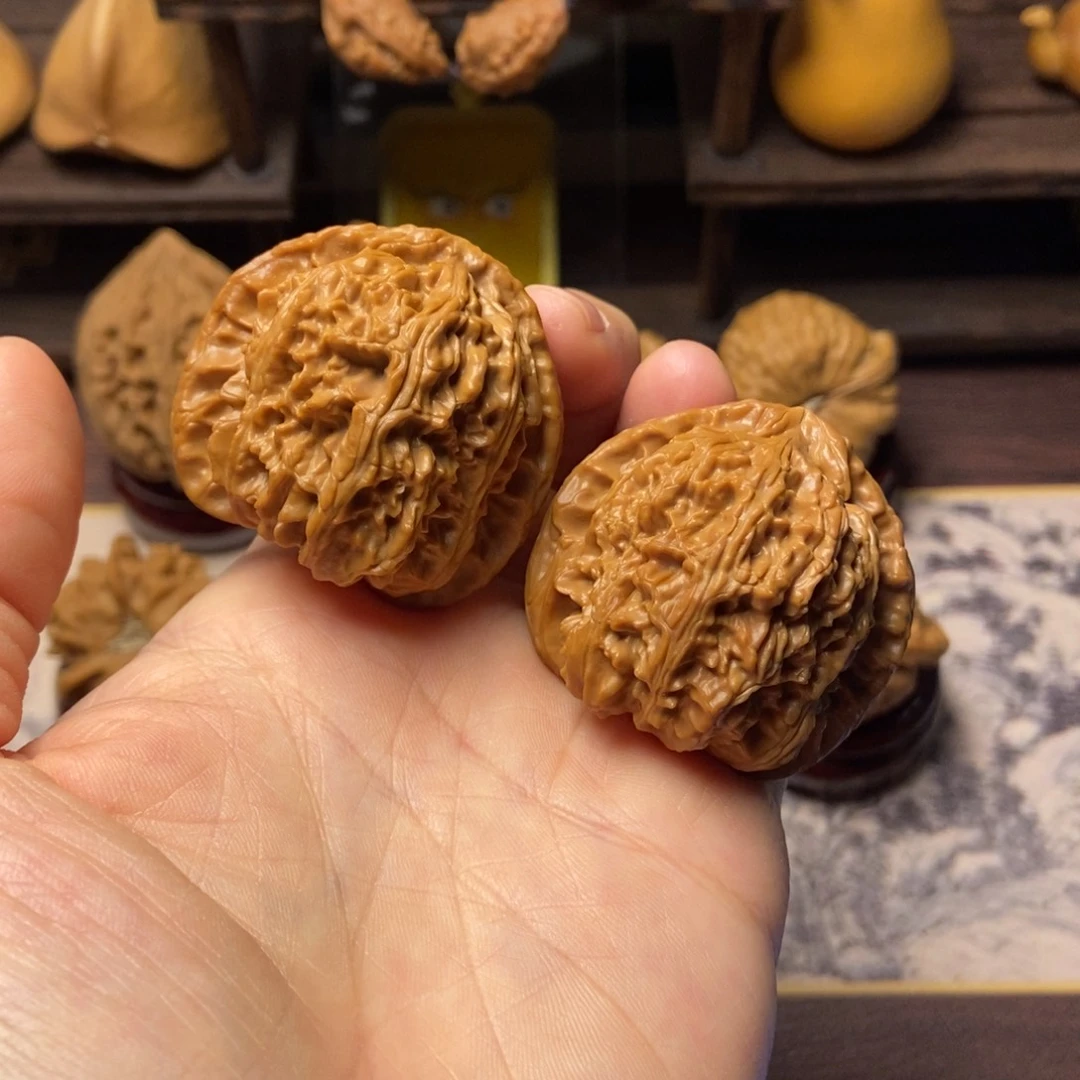 把件文玩核桃三角白尺寸43