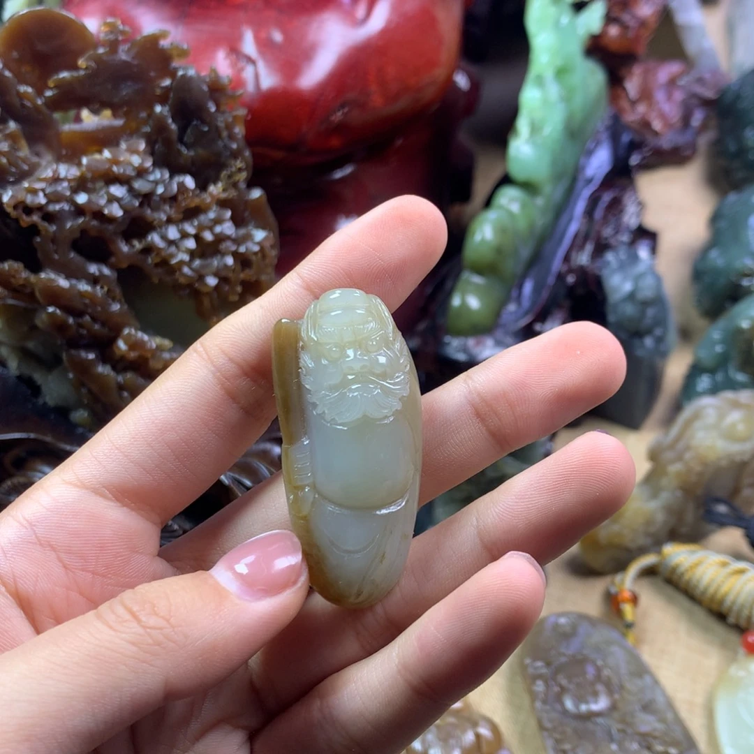 和田玉（糖玉）未镶嵌挂件