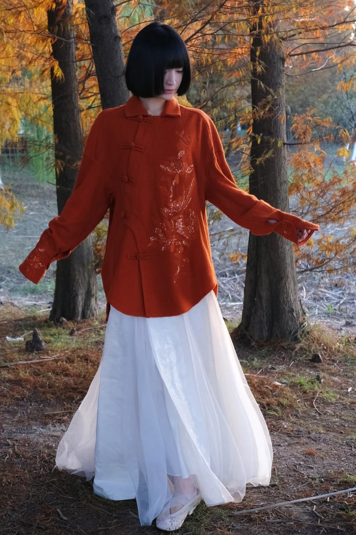 四時合序 新中式刺绣喜鹊登枝斜襟盘扣羊毛长款小众半身裙两件套