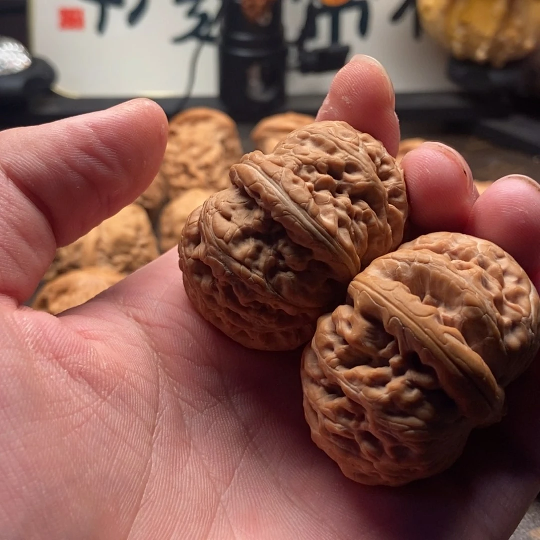 花***Z文玩核桃吊坠元宝