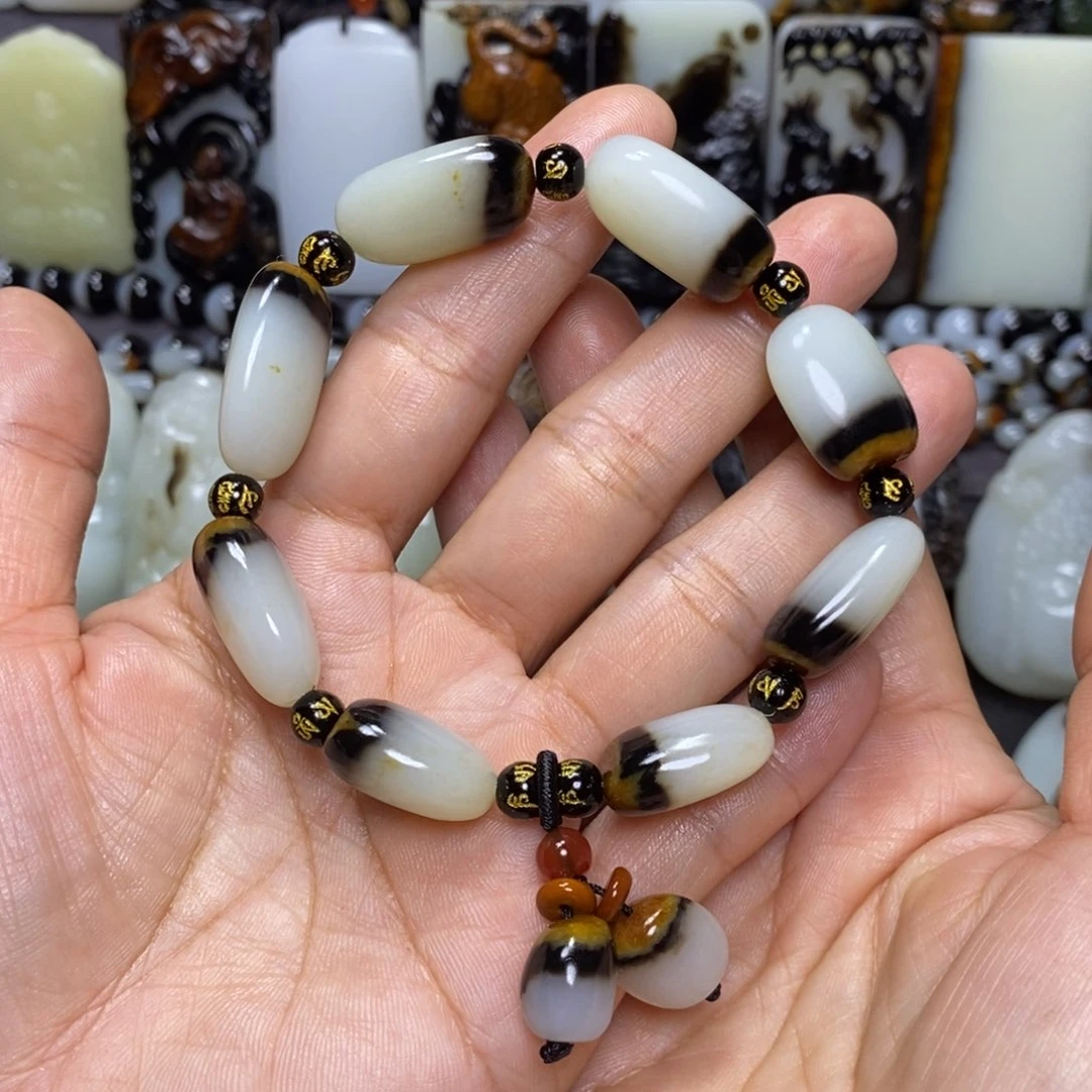 和田玉未镶嵌颈饰驾**询