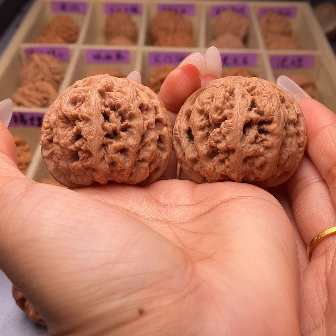 文玩核桃吊坠大粗筋44