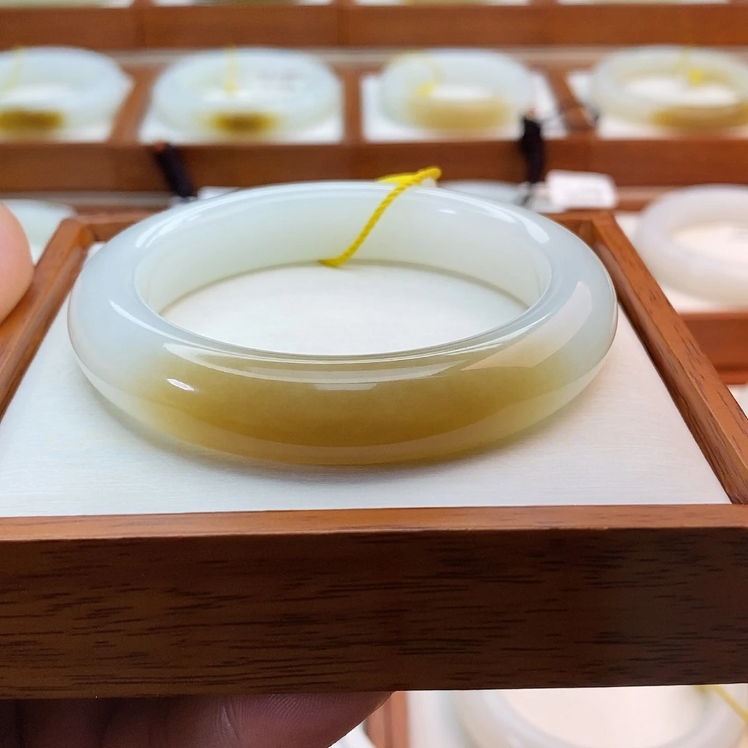 手链未镶嵌和田玉（糖玉）