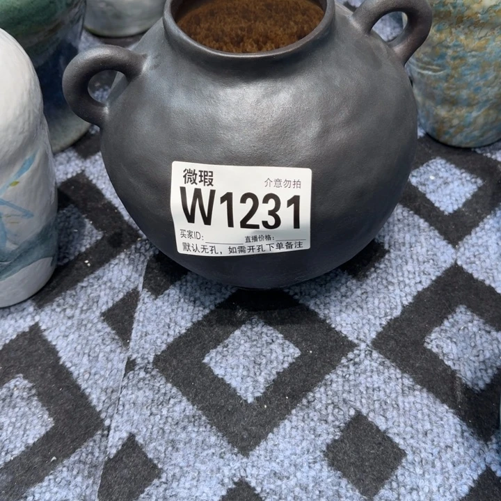 瓷片景德镇微瑕花器编码1331高21口9默认无孔