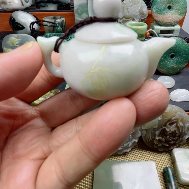 独山玉未镶嵌珠宝半成品