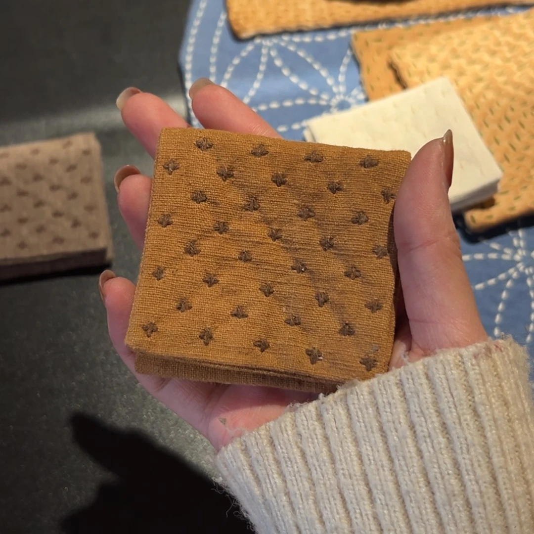 摆件陶瓷。        陶瓷。