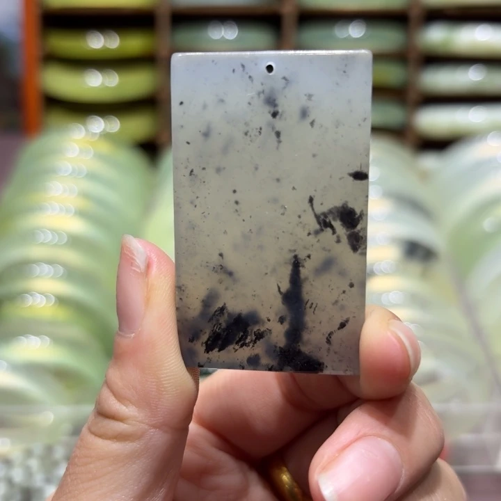 未镶嵌岫玉手镯天然