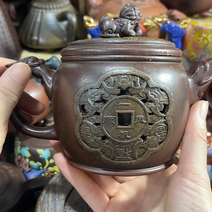 茶壶紫泥原创泥料手工制作的一把紫砂壶。
