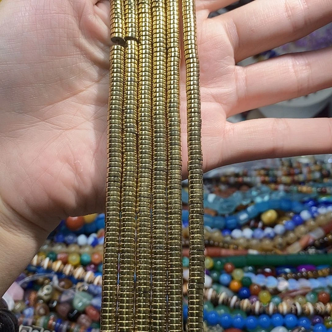 石英质玉未镶嵌，2条直切隔片2×6mm，