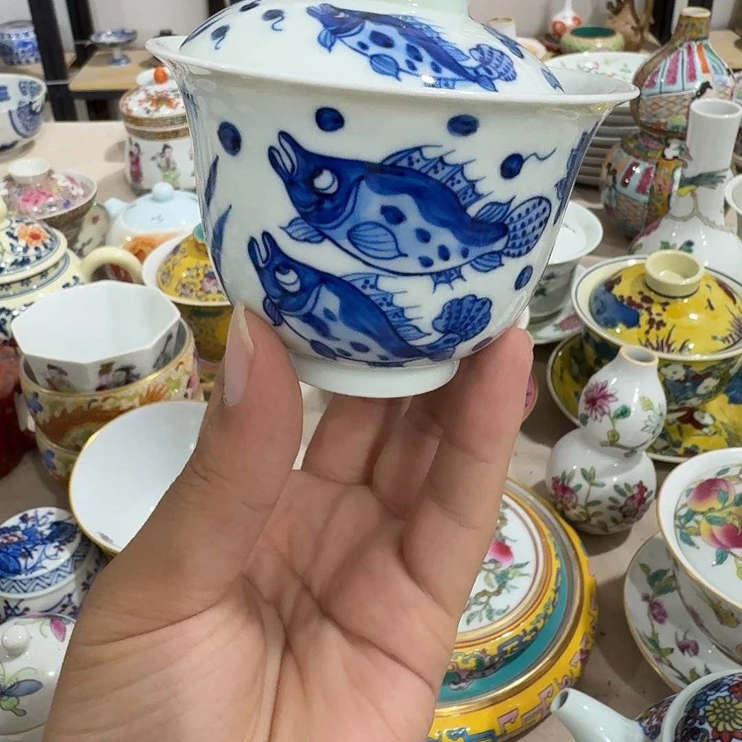 瓷片摆件的人多得不知道