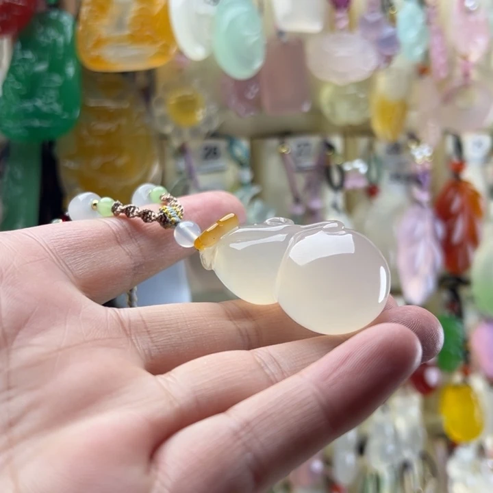 (****玛瑙/玉髓未镶嵌颈饰