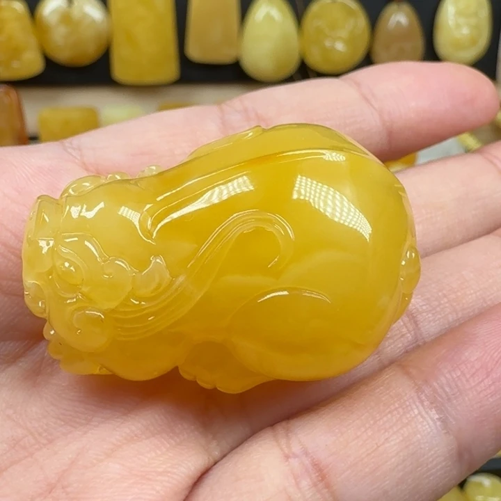 蜜蜡未镶嵌珠宝奇石