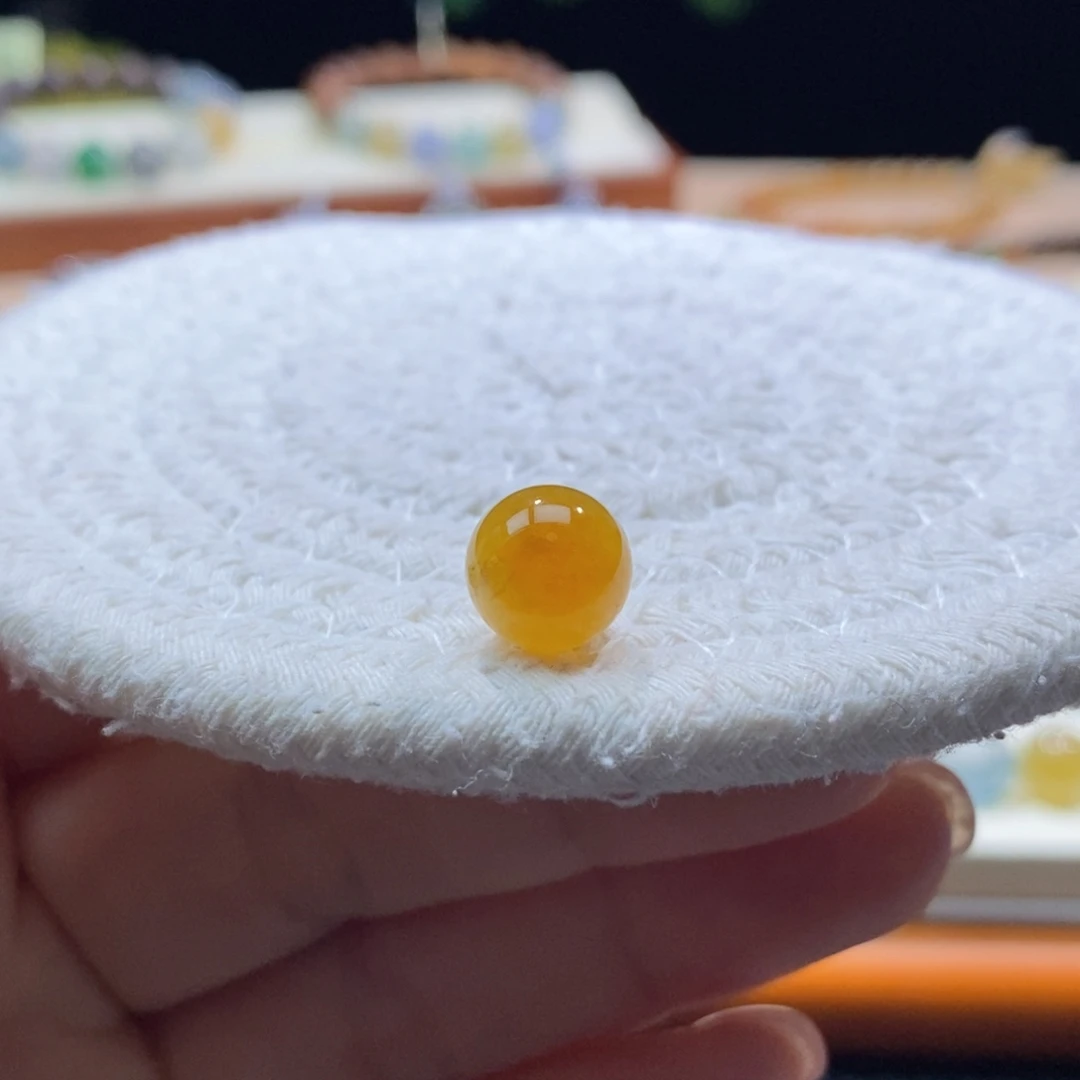 翡翠未镶嵌颈饰卡9.9mm