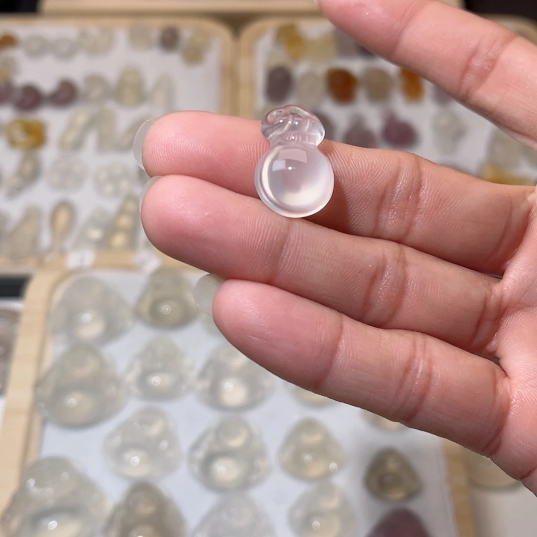 玛瑙/玉髓颈饰合金小****哨