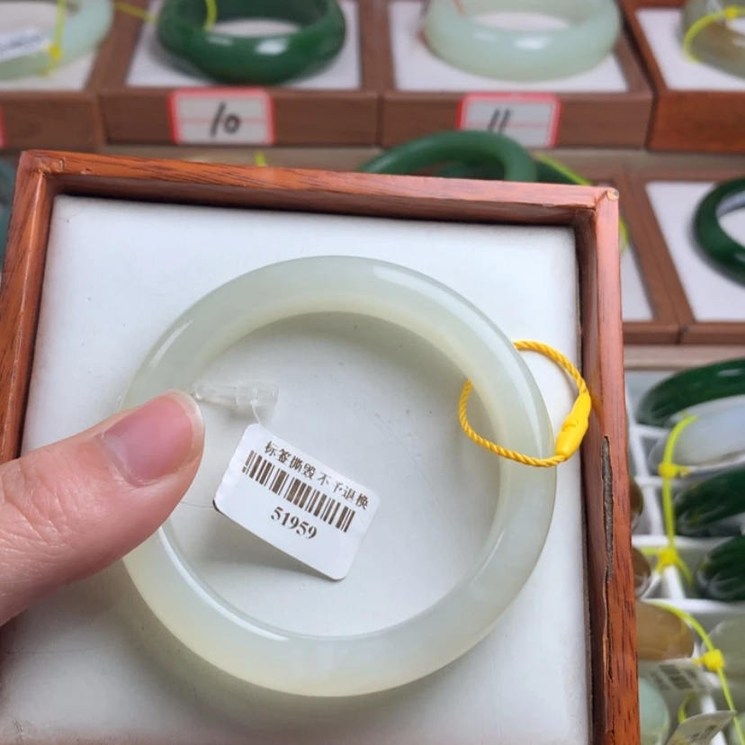 【闪购商品】和田玉手镯未镶嵌51.9