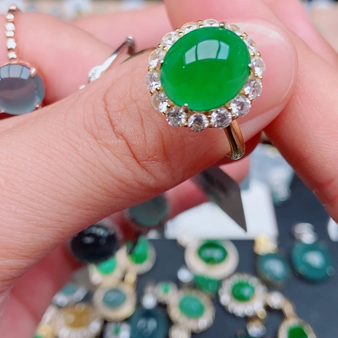 夏****银S925镶嵌戒指翡翠