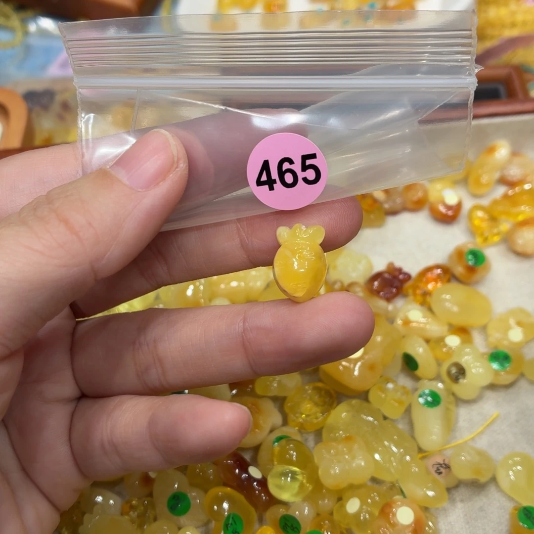 琥珀未镶嵌珠宝奇石