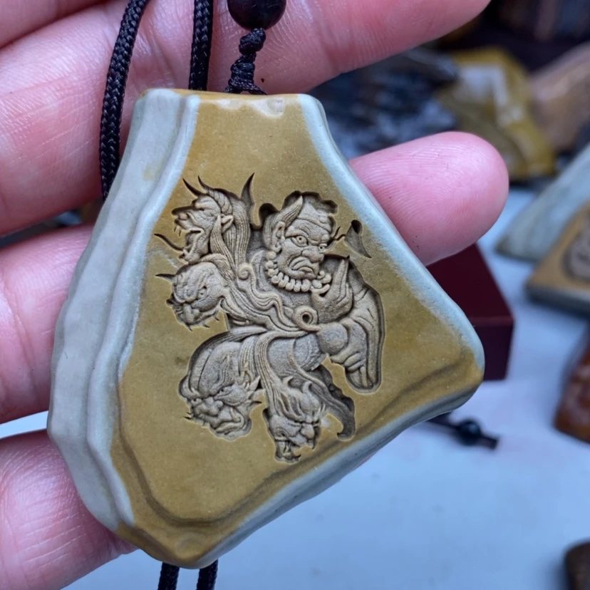 【闪购商品】原石雕刻手把件