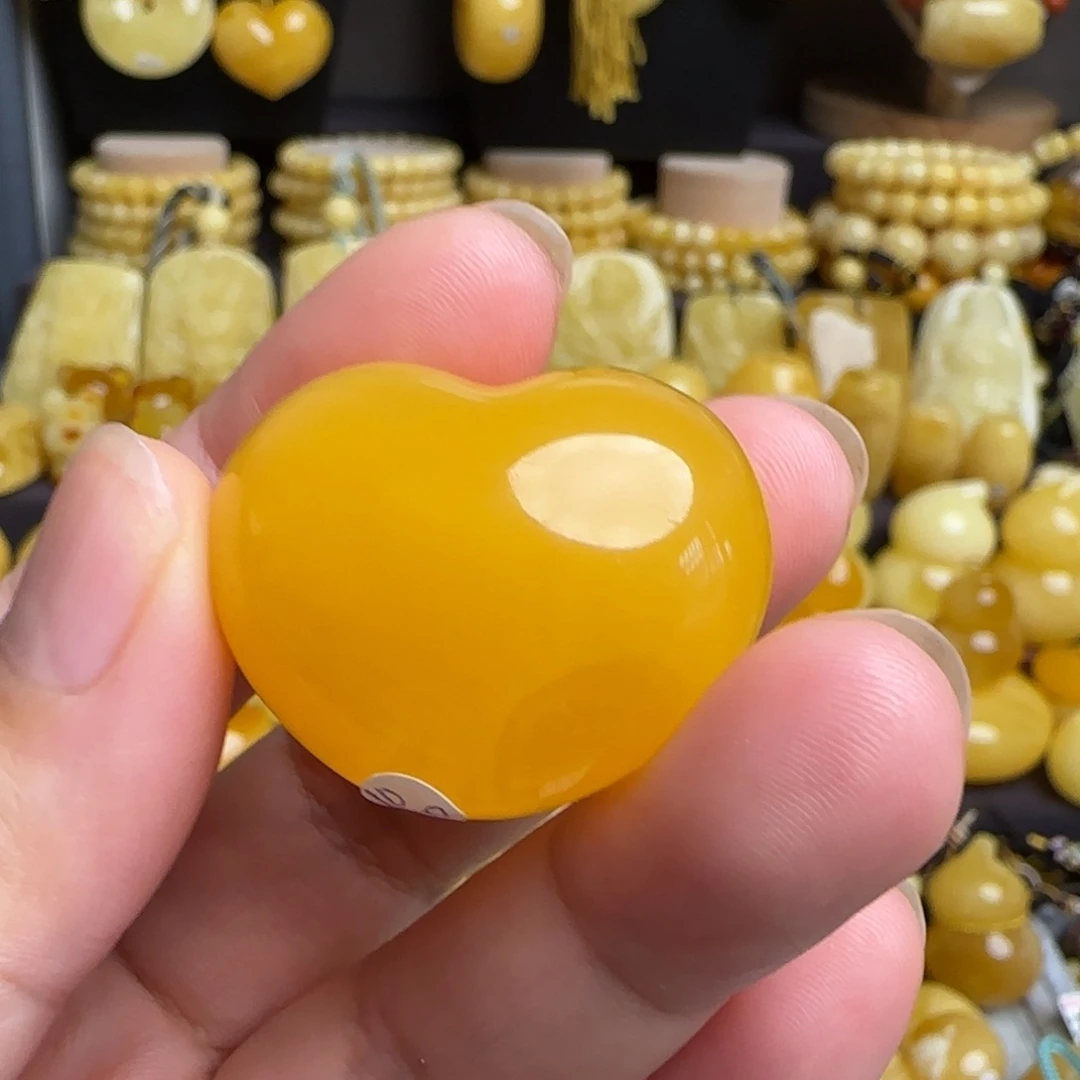 琥珀吊坠(不含链)未镶嵌天然焦皮料蜜蜡爱心吊坠